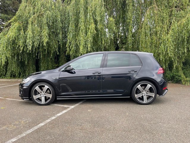 View our VOLKSWAGEN GOLF