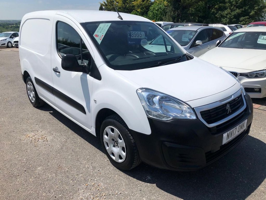 View our PEUGEOT PARTNER