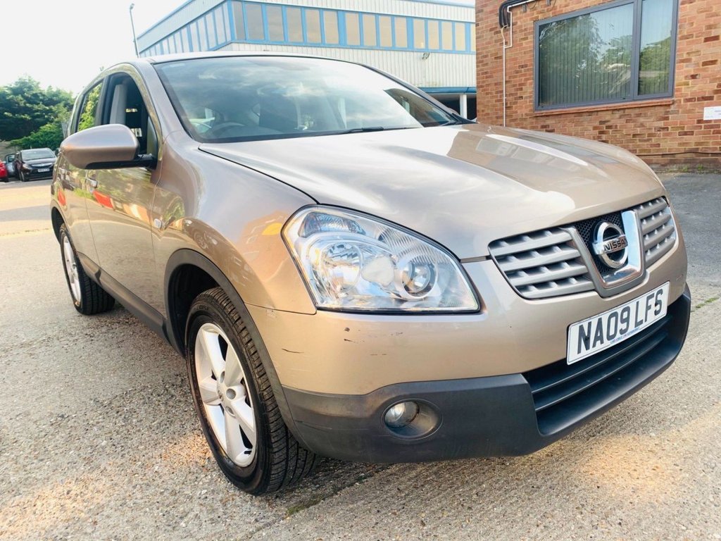 View our NISSAN QASHQAI