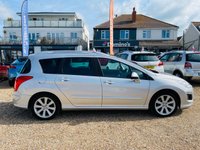 USED 2014 14 PEUGEOT 308 1.6 E-HDI SW ACTIVE NAVIGATION VERSION 5d 115 BHP 1 owner from new with a FSH from Peugeout