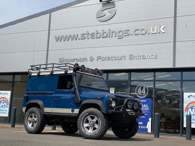 2001 Y LAND ROVER DEFENDER 2.5 90 HARD-TOP TD5 120 BHP NO VAT LOW MILEAGE 16 SERVICES