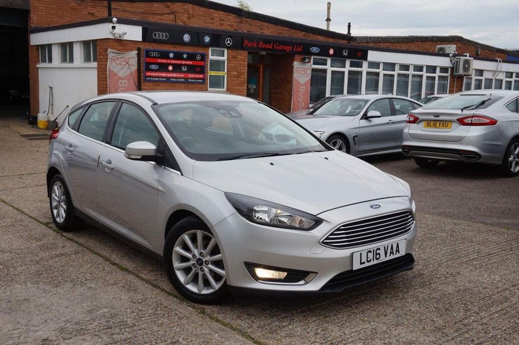 View our FORD FOCUS