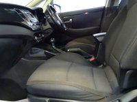 USED 2013 13 KIA CARENS 1.7 2 CRDI AUTOMATIC **  7 SEATER  **  ...    One Owner