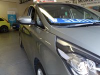 USED 2013 13 KIA CARENS 1.7 2 CRDI AUTOMATIC **  7 SEATER  **  ...    One Owner