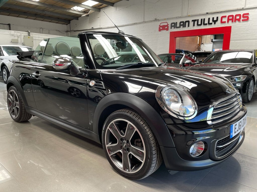 View our MINI CONVERTIBLE