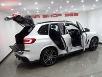 USED 2019 19 BMW X5 3.0 XDRIVE30D (265 PS) M SPORT AUTO (S/S) 5DR + 25,000 POUNDS EXTRAS + CARBON FIBRE AERO BODY KIT CARBON KIT+22 S+PAN ROOF+LASERS+INDIVIDUAL LEATHER