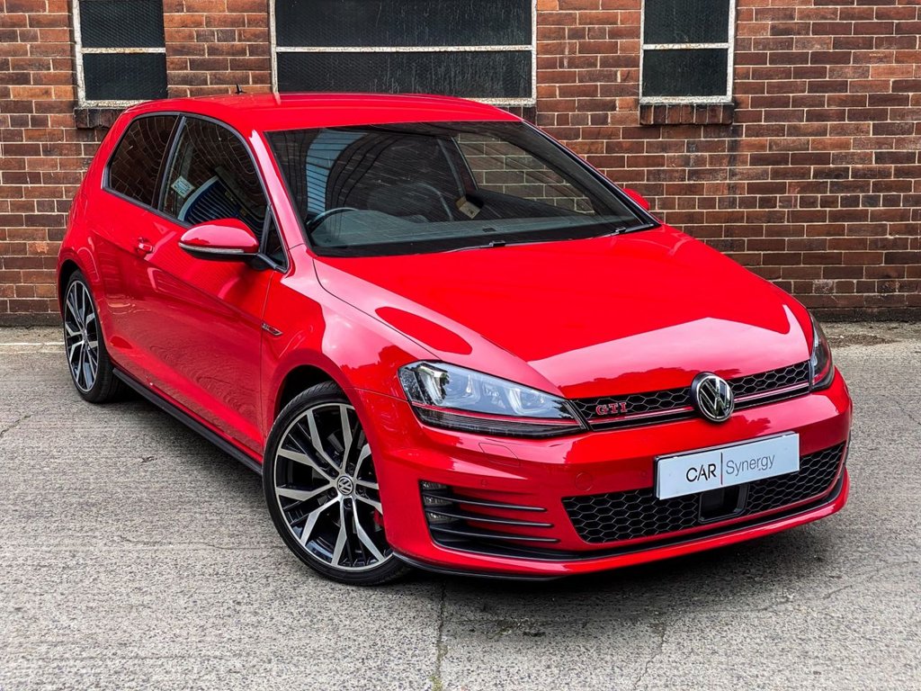 View our VOLKSWAGEN GOLF
