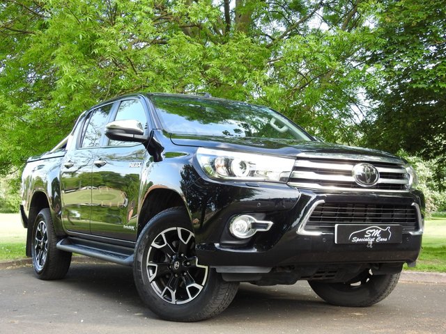 2018 18 Toyota HI-Lux 2.4 INVINCIBLE X 4WD D-4D DCB 4d 147 BHP