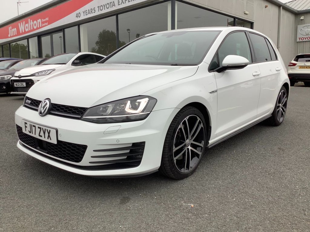 View our VOLKSWAGEN GOLF