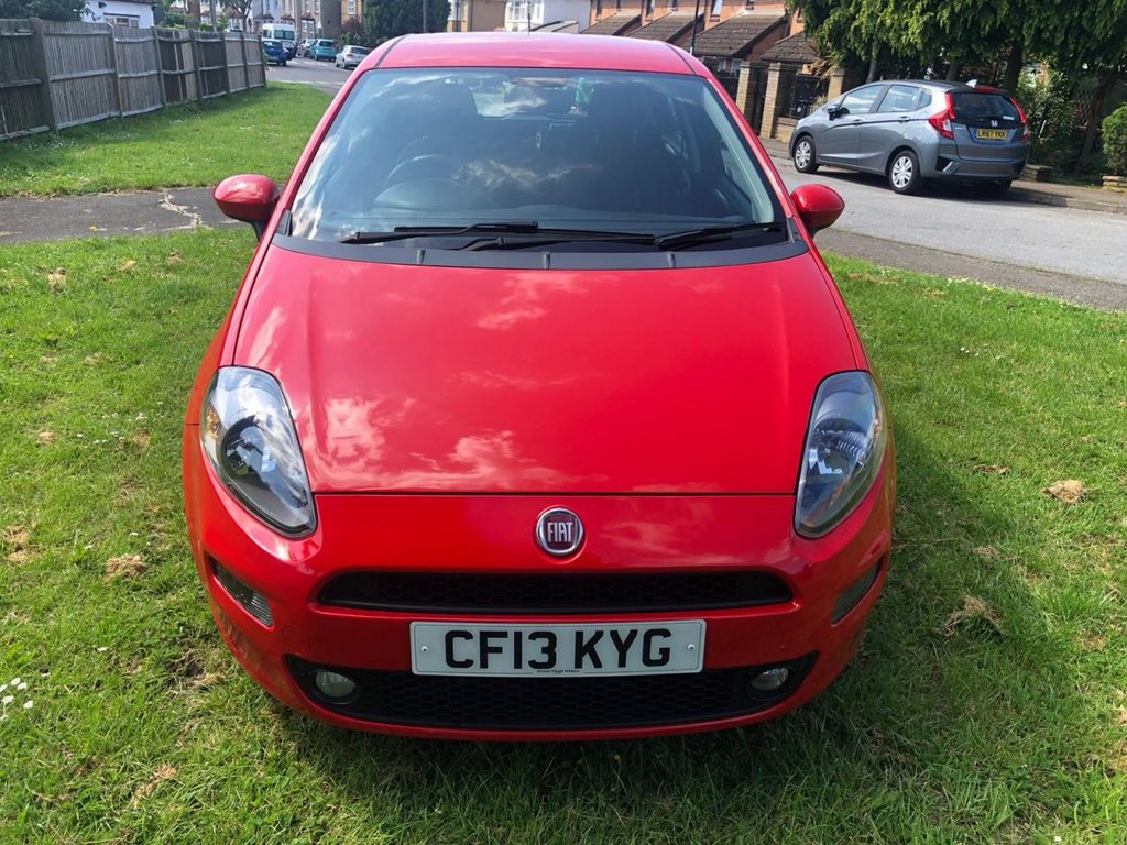 View our FIAT PUNTO