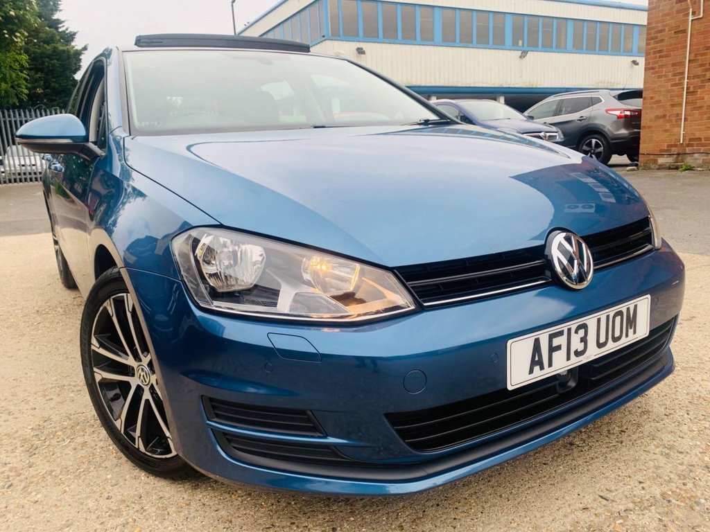 View our VOLKSWAGEN GOLF