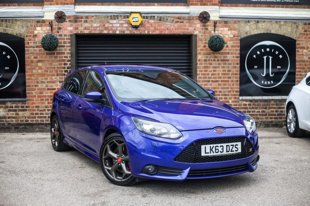 View our FORD FOCUS