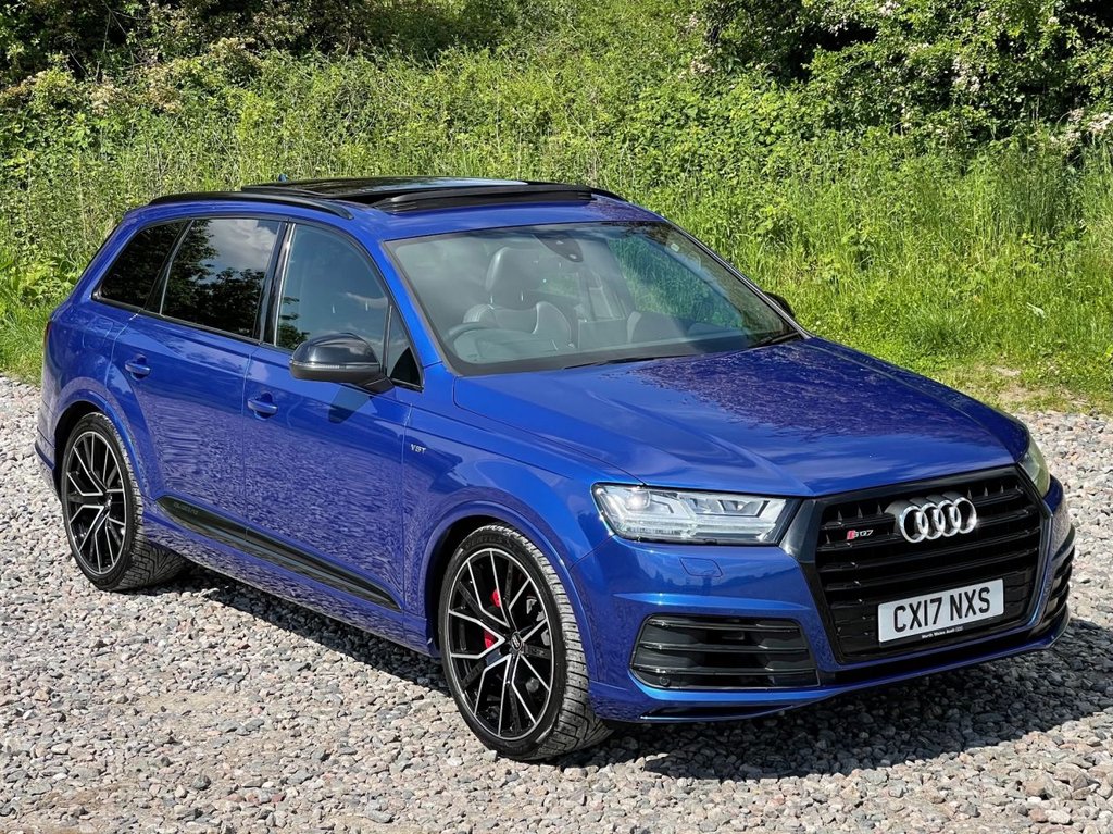 View our AUDI Q7