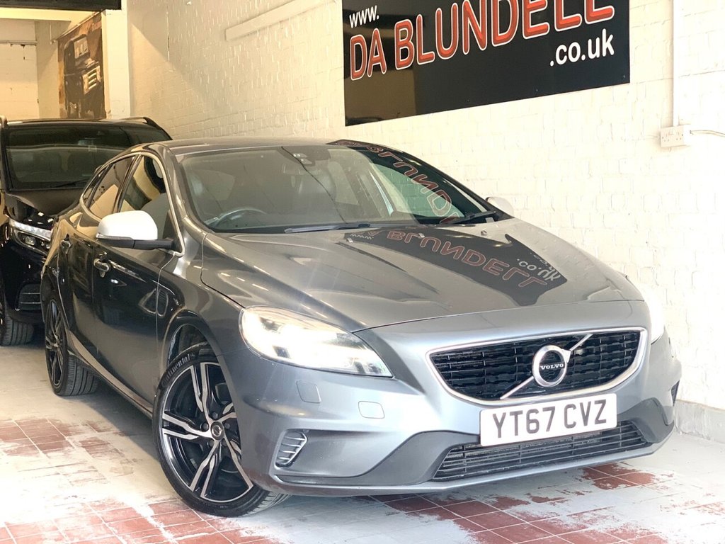 View our VOLVO V40