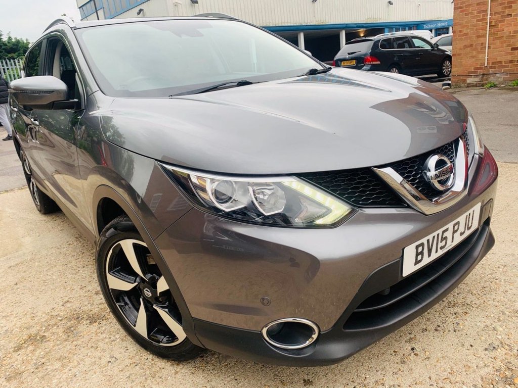 View our NISSAN QASHQAI