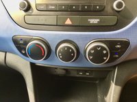 USED 2016 66 HYUNDAI I10 1.2 SE 5d 86 BHP ONLY 20,000 MILES//30 POUND ROAD TAX/MANUFACTURES WARRANTY TILL DECEMBER 2021 ''1 OWNER ,BEAUTIFULLY KEPT INSIDE AND OUT, LAST SERVICED @ 17,984 MILES,,86 BHP ONLY 20,000 MILES//30 POUND ROAD TAX/MANUFACTURES WARRANTY TILL DECEMBER 2021
