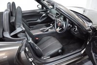 USED 2017 17 FIAT 124 1.4 SPIDER MULTIAIR CLASSICA 2d 139 BHP One Owner, Full Fiat History