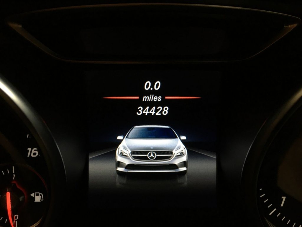 USED 2017 17 MERCEDES-BENZ A-CLASS 2.1 A 220 D AMG LINE PREMIUM 5d 174 BHP 