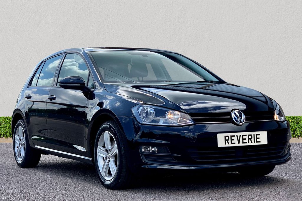 View our VOLKSWAGEN GOLF