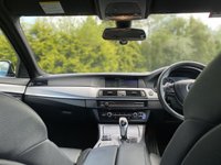 USED 2013 63 BMW 5 SERIES 2.0 520D M SPORT TOURING 5d 181 BHP Black Heated Leather Sat Nav