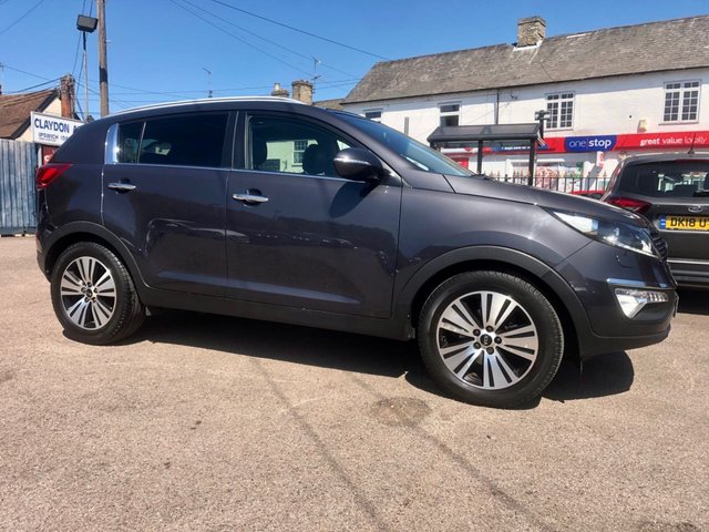 View our KIA SPORTAGE
