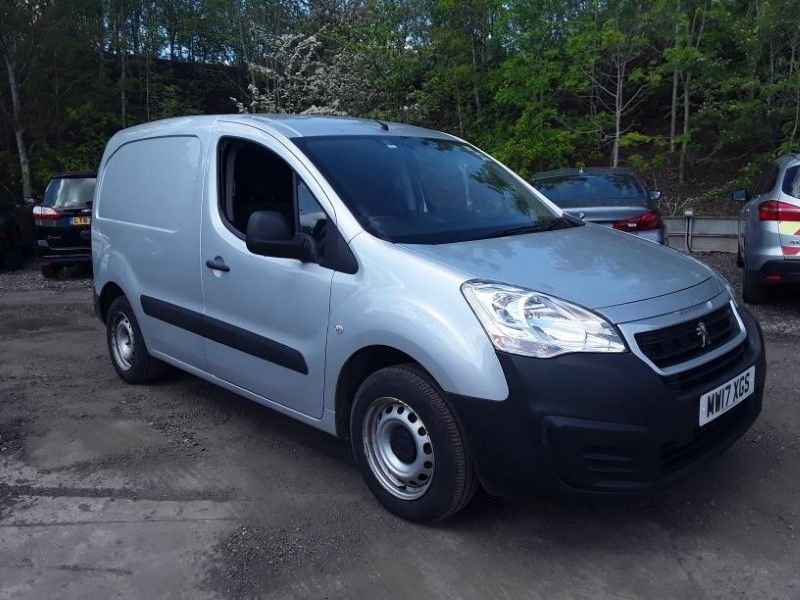 View our PEUGEOT PARTNER