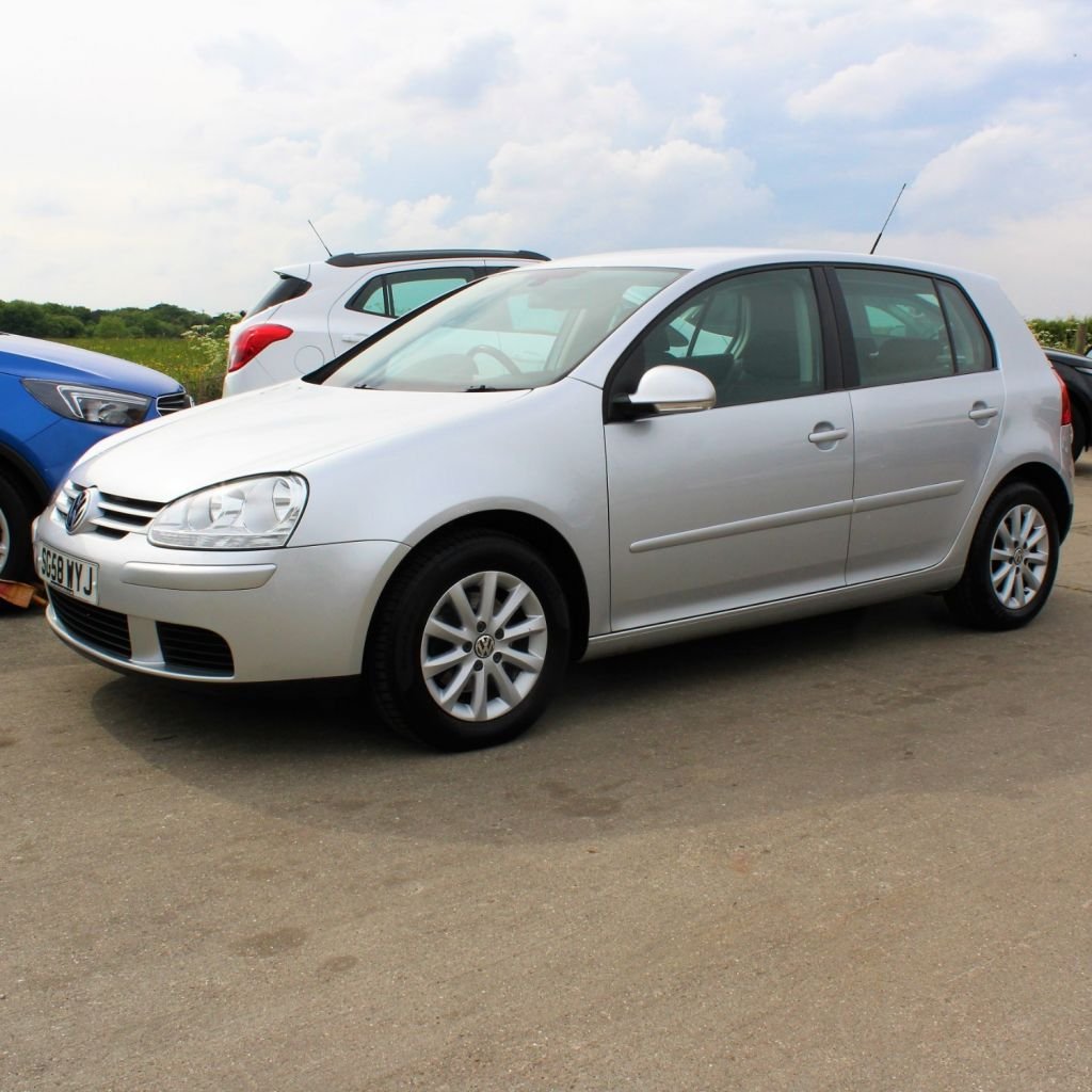 View our VOLKSWAGEN GOLF