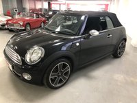 USED 2009 59 MINI CONVERTIBLE 1.6 COOPER 2d 120 BHP * PARKING SENSORS * CLIMATE * BLUETOOTH * 17 INCH ALLOY WHEELS *