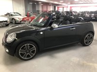 USED 2009 59 MINI CONVERTIBLE 1.6 COOPER 2d 120 BHP * PARKING SENSORS * CLIMATE * BLUETOOTH * 17 INCH ALLOY WHEELS *