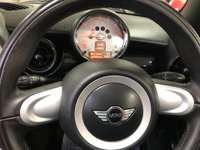 USED 2009 59 MINI CONVERTIBLE 1.6 COOPER 2d 120 BHP * PARKING SENSORS * CLIMATE * BLUETOOTH * 17 INCH ALLOY WHEELS *