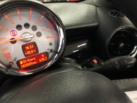 USED 2009 59 MINI CONVERTIBLE 1.6 COOPER 2d 120 BHP * PARKING SENSORS * CLIMATE * BLUETOOTH * 17 INCH ALLOY WHEELS *