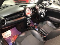USED 2009 59 MINI CONVERTIBLE 1.6 COOPER 2d 120 BHP * PARKING SENSORS * CLIMATE * BLUETOOTH * 17 INCH ALLOY WHEELS *