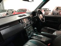 USED 2009 59 LAND ROVER RANGE ROVER 3.6 TDV8 VOGUE SE 5d 271 BHP * CRUISE  CONTROL * BLUETOOTH * NAVIGATION * HEATED FRONT  & REAR LEATHER SEATS *