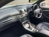 USED 2009 09 MERCEDES-BENZ CLK 1.8 CLK200 KOMPRESSOR SPORT 2d 181 BHP STUNNING LOW MILEAGE CONVERTIBLE- PERFECT FOR THE GREAT BRITISH SUMMERTIME !!!!  AUTOMATIC/PADDLE SHIFT - FULL BLACK HEATED LEATHER -  SERVICE HISTORY