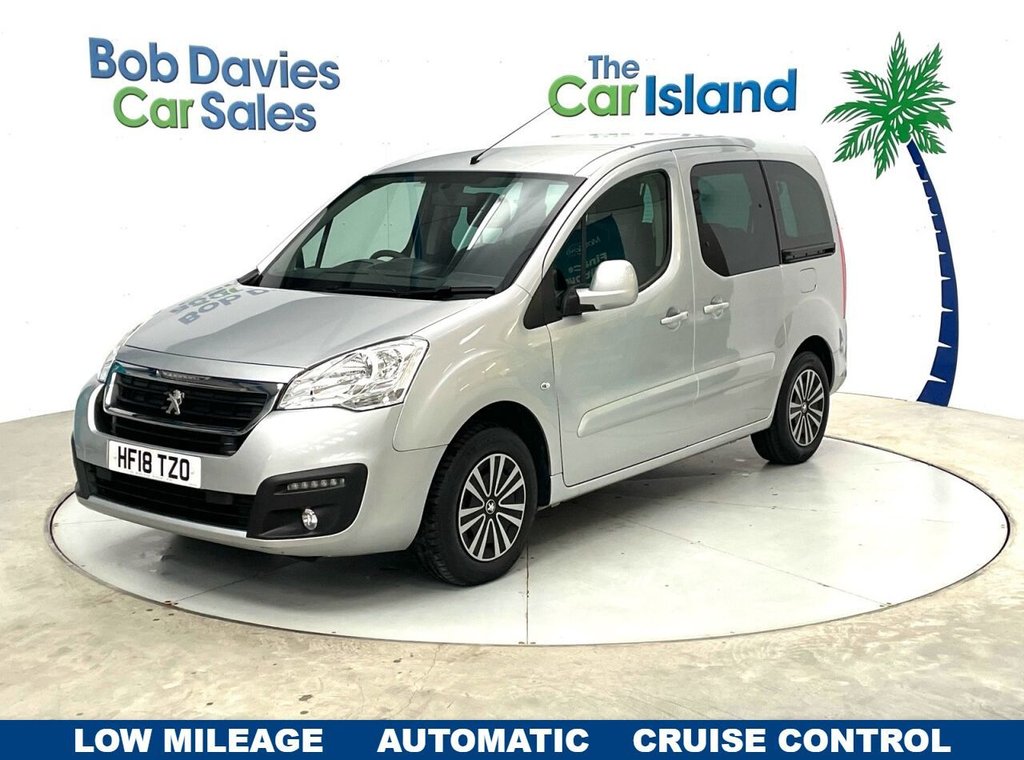 View our PEUGEOT PARTNER