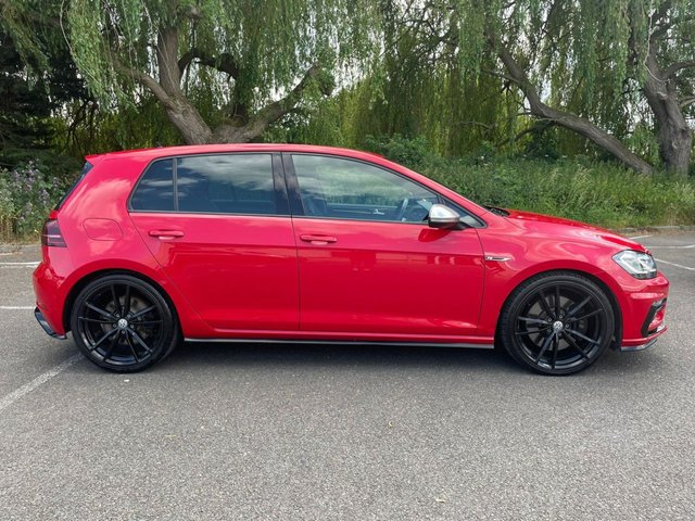 View our VOLKSWAGEN GOLF