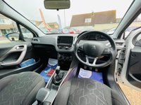 USED 2014 64 PEUGEOT 2008 1.2 ACTIVE 5d 82 BHP Economical, practical Modern Mini SUV