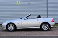 USED 2004 04 MERCEDES-BENZ SLK 2.0 SLK200 Kompressor Special Edition 2dr **NOW SOLD**