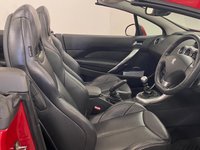 USED 2011 11 PEUGEOT 308 1.6 CC GT THP 2d 156 BHP 19" alloy wheels