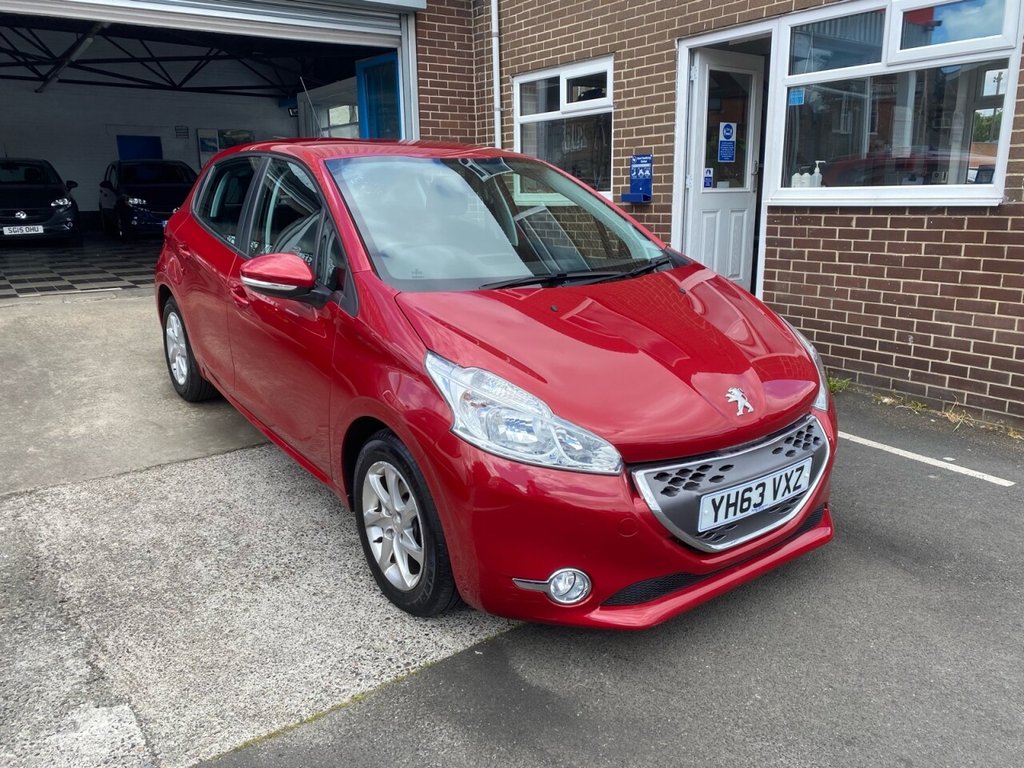 View our PEUGEOT 208