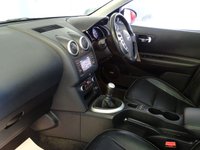 USED 2013 63 NISSAN QASHQAI TEKNA IS  1.6 DCI S/S 130 BHP * SATNAV *   LEATHER **  360 **