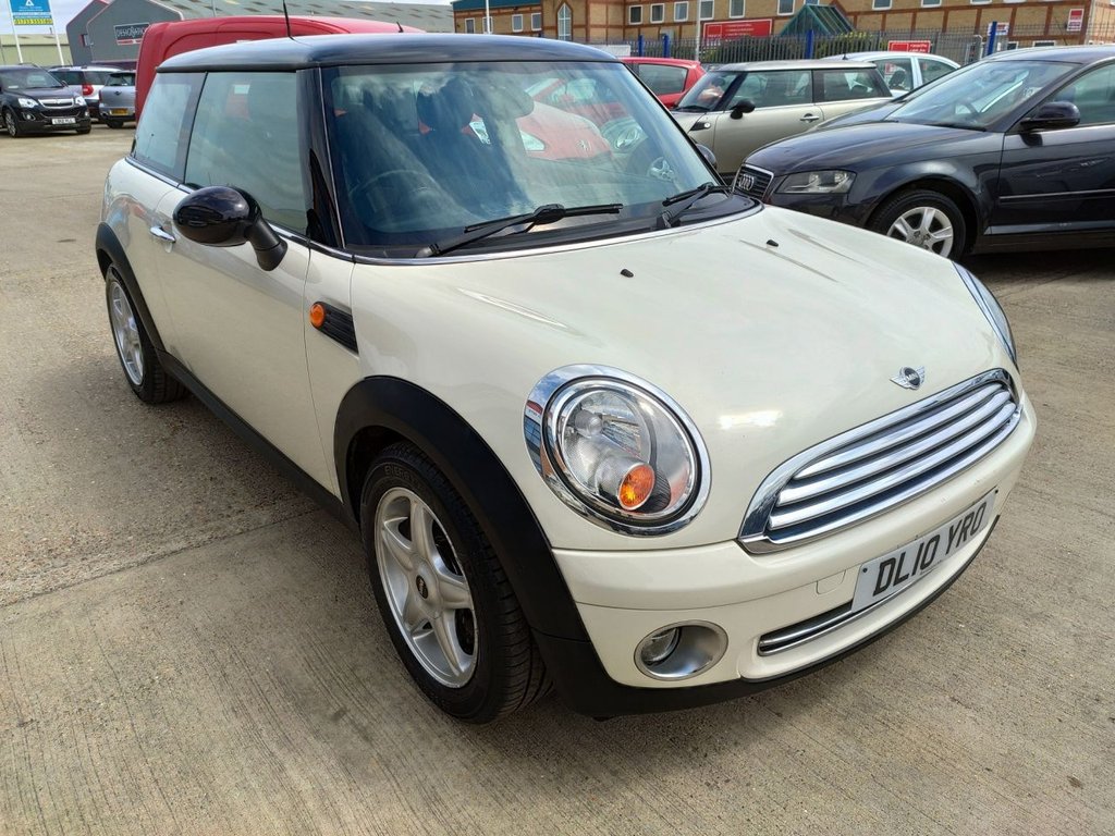 View our MINI HATCH COOPER