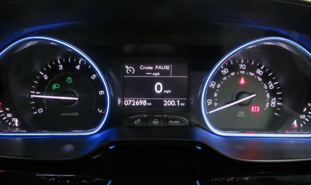 USED 2013 63 PEUGEOT 2008 1.2 ALLURE 5d 82 BHP 