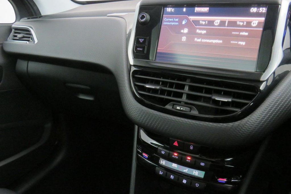 USED 2013 63 PEUGEOT 2008 1.2 ALLURE 5d 82 BHP 