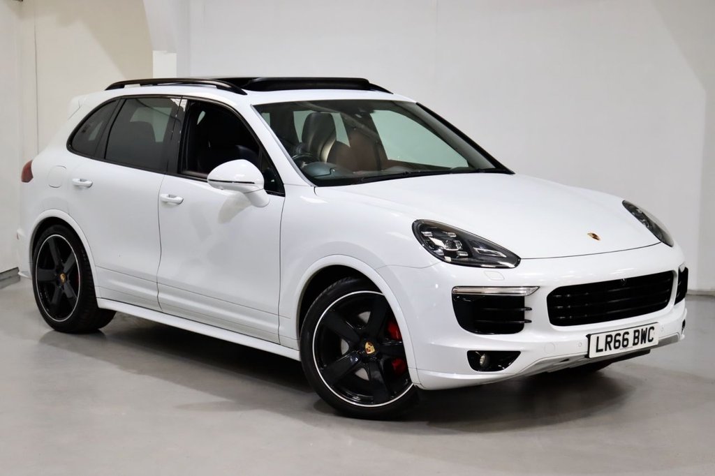 View our PORSCHE CAYENNE