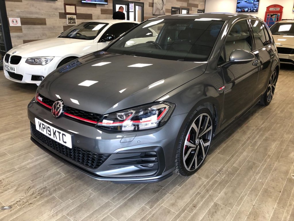 View our VOLKSWAGEN GOLF
