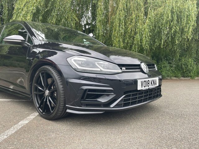 View our VOLKSWAGEN GOLF