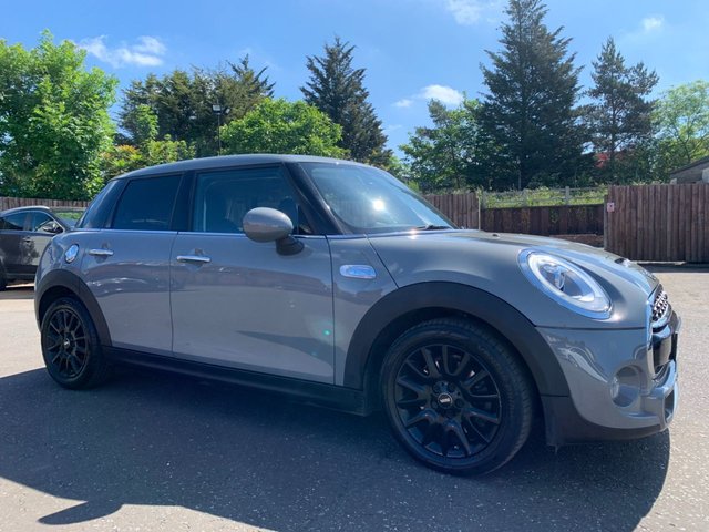 View our MINI HATCH COOPER