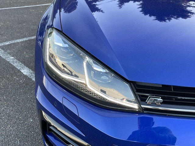 View our VOLKSWAGEN GOLF