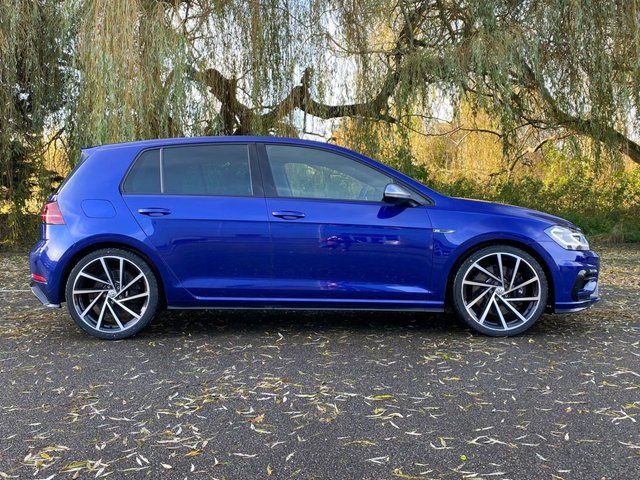View our VOLKSWAGEN GOLF